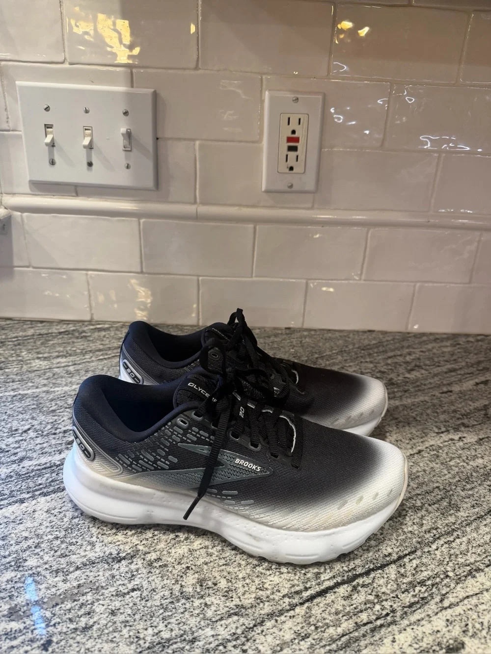 Women’s Brooks Glycerin 20 Size 7